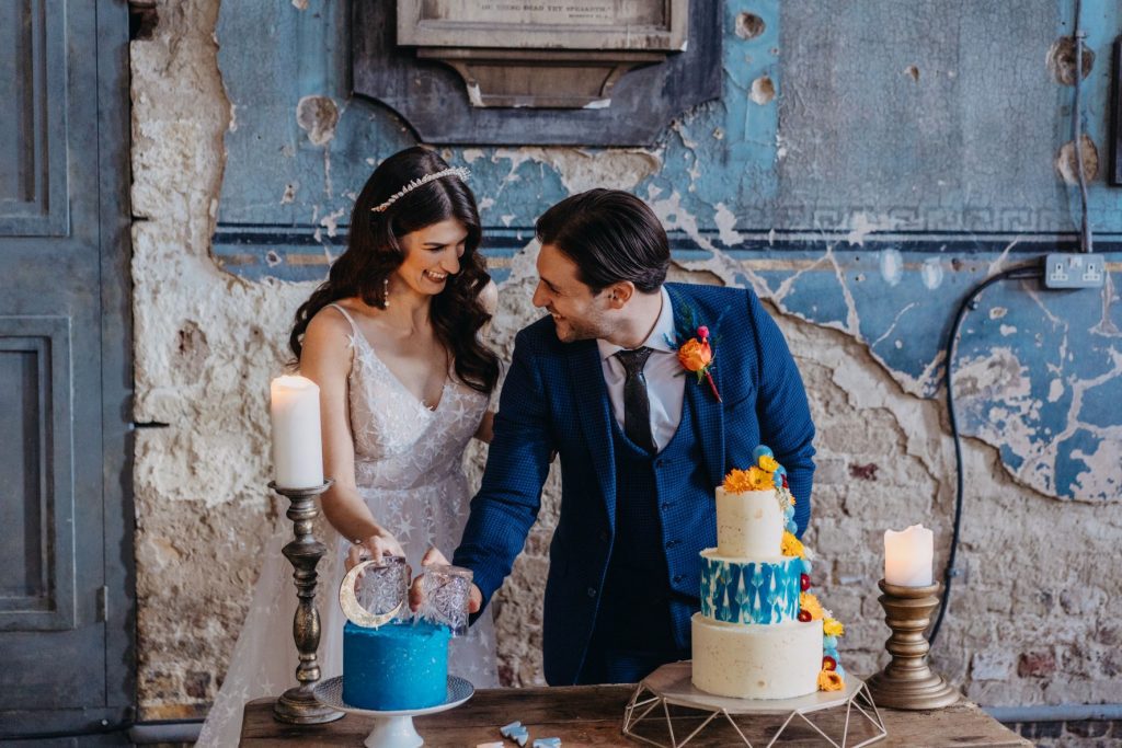 Cutting the cake on your wedding date