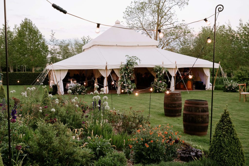 Oxfordshire wedding planner Raj tent small wedding marquee